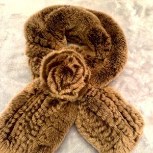 Beautiful Diana Rosh Genuine Rabbit Fur wrap scarf worn twice!!